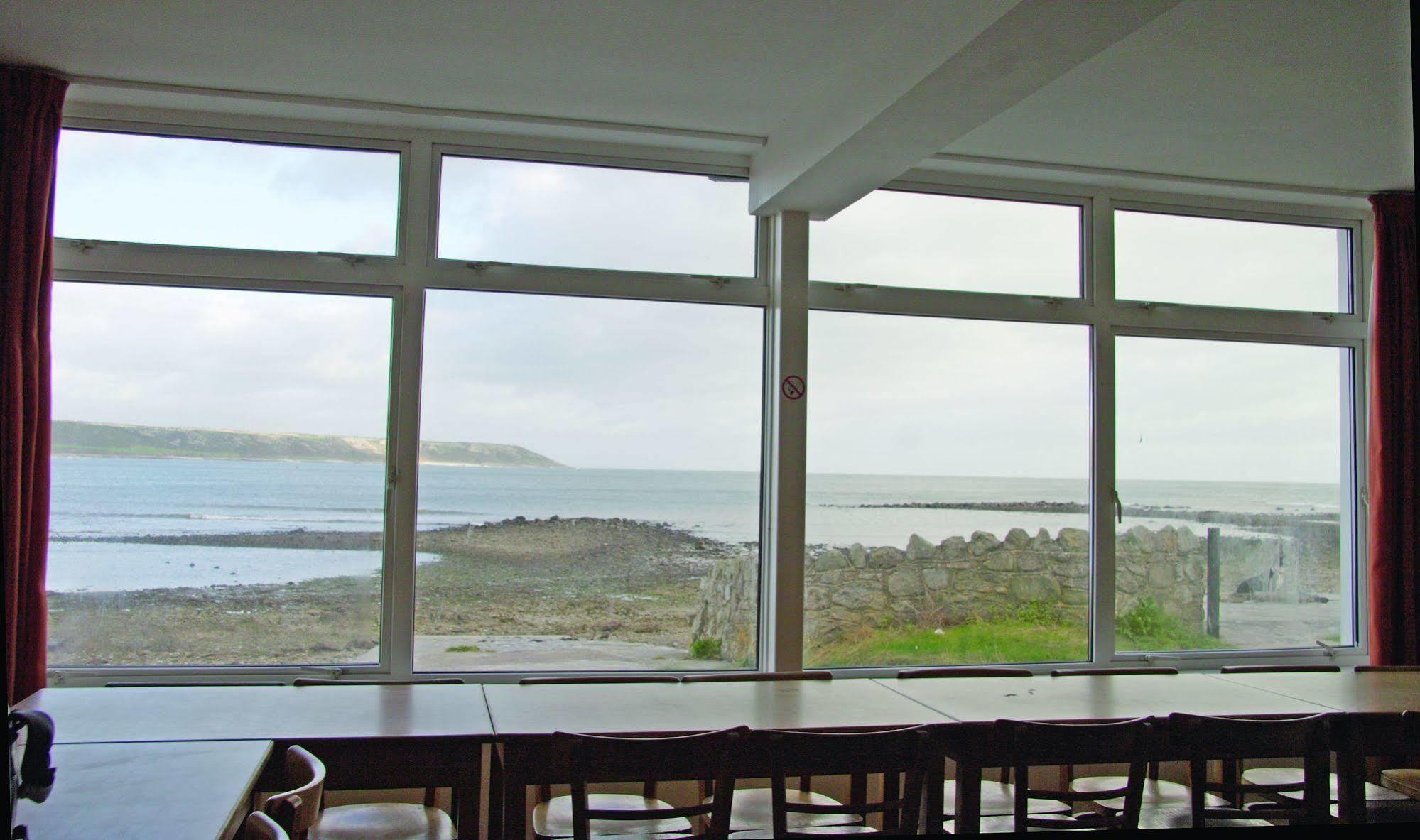 Yha Port Eynon Hostel Buitenkant foto